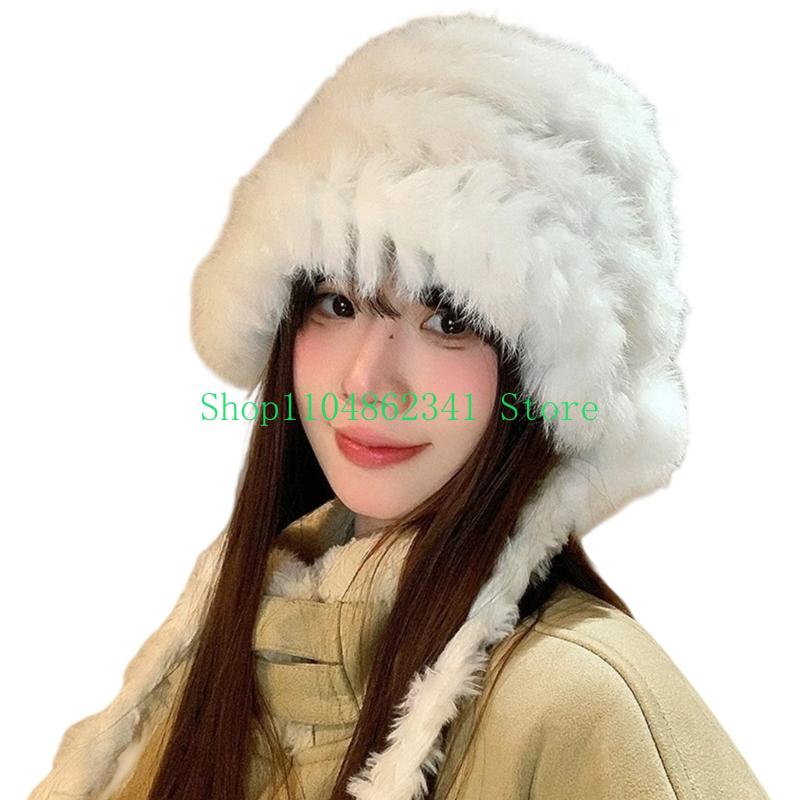 Outdoor Lighting Accent - 652F Warme Unisex-Plüschmütze mit verspielten Akzenten,